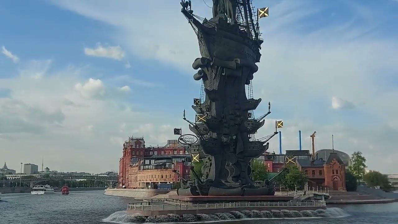 Крымская набережная. Весенняя прогулка (12.05.23)