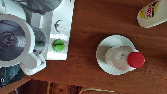 Опыт над содой, моющим средством и лимонной кислотой. Водопад-пенка смотреть онлайн
