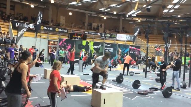 Finales WOD des German Throwdown 2014! смотреть онлайн
