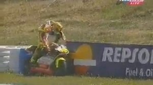 Valentino Rossi / Ралли:  Валентино Росси не удержался - остановился поссать!))