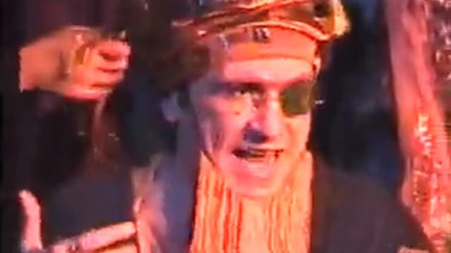 Илья Семёнов в спектакле "Али-Баба" смотреть онлайн