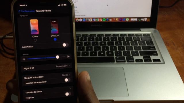 POR QUE EL BRILLO DE MI IPHONE SE BAJA SOLO? ? !!SOLUCIÓN!! смотреть онлайн