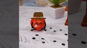 The secret world of romantic things and superhero fruits - Doodland #311