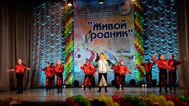 Танец: "От Винта" Группа: "Фруктелла" Студия: "Интро" смотреть онлайн