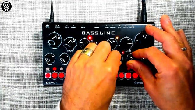 Review/Tuto : Bassline DB-01 - Erica Synths смотреть онлайн