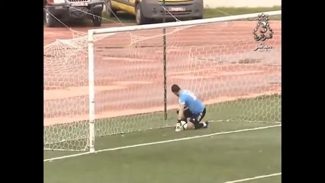 Командная игра футболистов .