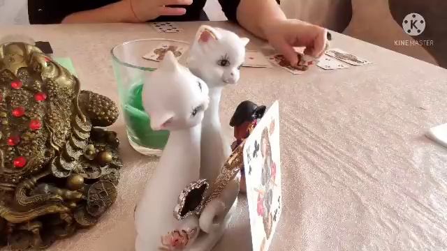 Что у него будет происходить в любовных делах.?Крестовый король♣️ смотреть онлайн