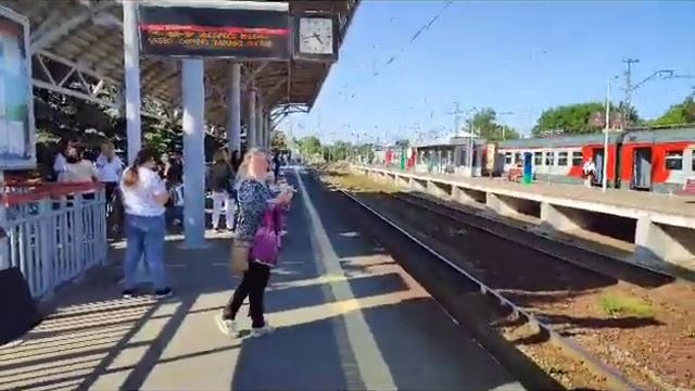 Прибытие Электропоезда Рэкс-экспресс Эд4м 0386 на станции Сергиев Посад///14 Июня 2023 @tandrinmai смотреть онлайн