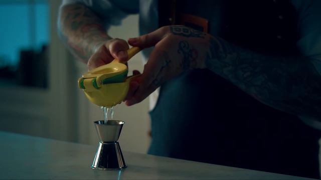 BASIL BEAUTY DRINK RECIPE - HOW TO MIX смотреть онлайн