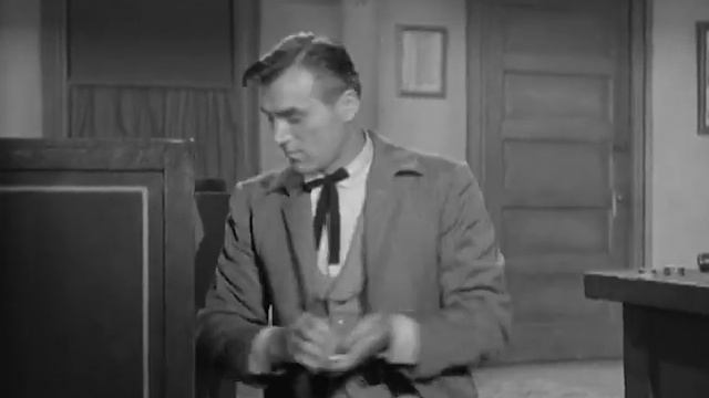 The Life and Legend of Wyatt Earp 1-29 "The Pinkertons" смотреть онлайн