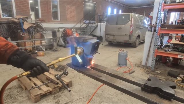 How to remove Flygt 3127 stator from housing | Stator Puller Flygt Pump смотреть онлайн