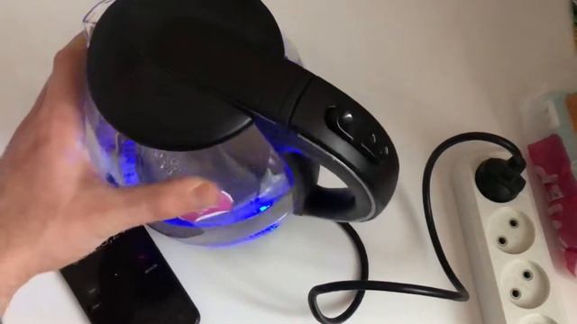 Электрочайник мощный с подсветкой и стеклом Scarlett sc-ek27g47 неплохой вариант до 1500 р 2200w смотреть онлайн