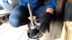 Причина стука (ударов) в передней подвеске Шевроле Круз