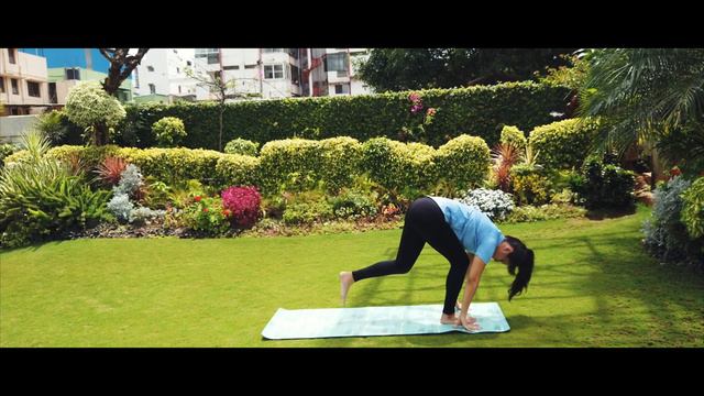 International Yoga Day 2019 | Astra Sports | Ashima Raizada | Arthika Yoga | смотреть онлайн