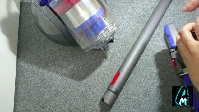 Dyson Cinetic Cylinder Bigball Musclehead Corded Vacuum Cleaner (Review) смотреть онлайн