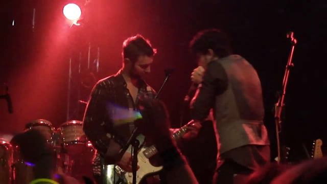 100 Monkeys Hamburg "Knust" "Thank You Song" Jackson Rathbone Dancing/Harmonica solo смотреть онлайн