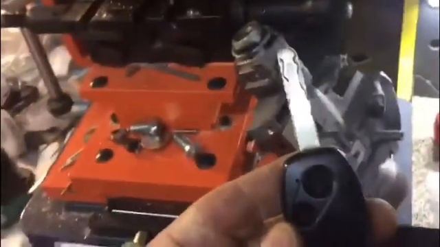 Ремонт замка зажигания Honda Civic Ростове-на-Дону 89081882037 смотреть онлайн