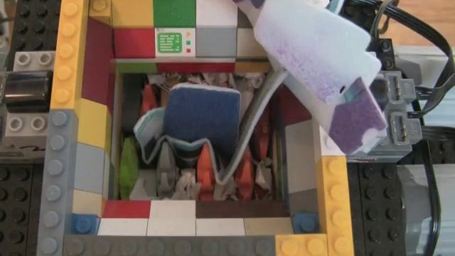 LEGO Power Functions Shredder - Shreds a Plane