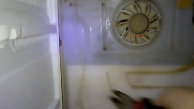 Течет холодильник, вода в холодильнике устраняем раз и на всегда.