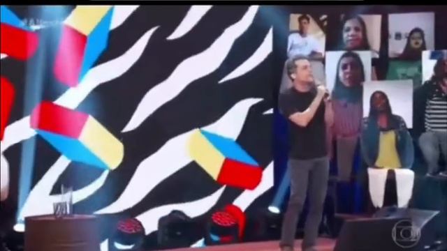 Wagner Moura cantando Rita do Tierry. смотреть онлайн