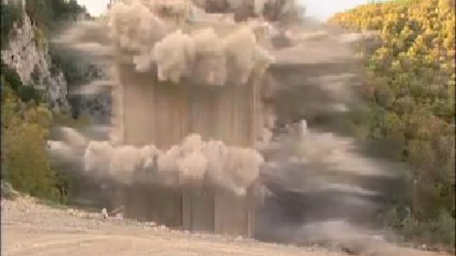 Мощный взрыв моста смотреть онлайн