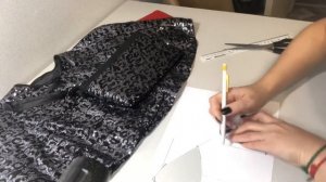 Как сшить пелерину из паеток. Выкройка за 10 минут