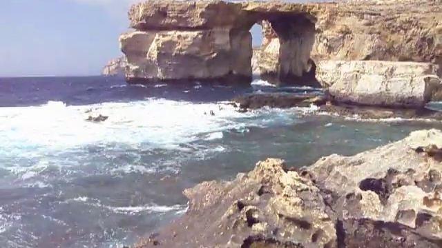 Мальта, Азурное окно: потрясающая сила природы #1 смотреть онлайн