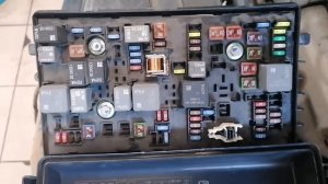 chevrolet cruze, не заводится, слышно как щёлкает постоянно реле включения зажигания.