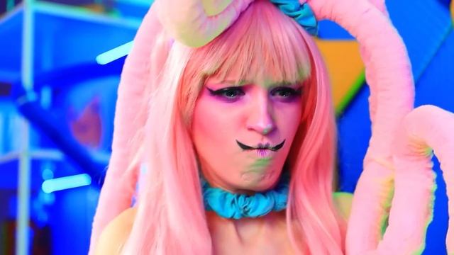 Горячая Уэнсдей vs Холодная Уэнсдей смотреть онлайн