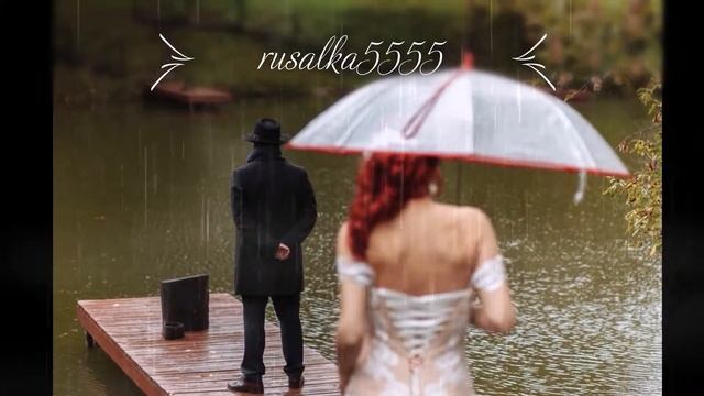 Мужчина ждет на свидание девушку