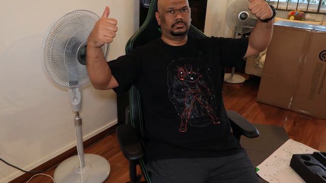 Razer Iskur chair unboxing - The potential for greatness? смотреть онлайн