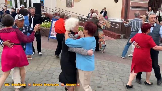 Вальс с духовым оркестром! Дирижёр Валерий Коваль! Waltz with a brass band! Conductor Valery Koval! смотреть онлайн