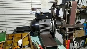 Подключаем однофазный двигатель к трёхфазному честотнику.