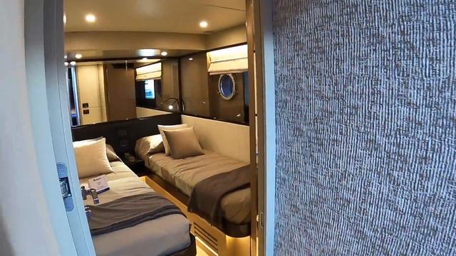 €1.4 Million Yacht Tour : Absolute 60 Fly смотреть онлайн