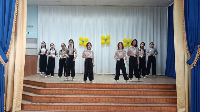 Коллектив "Вдохновение". Современный танец - микс. Руководитель: Жанабаева А.Т. смотреть онлайн