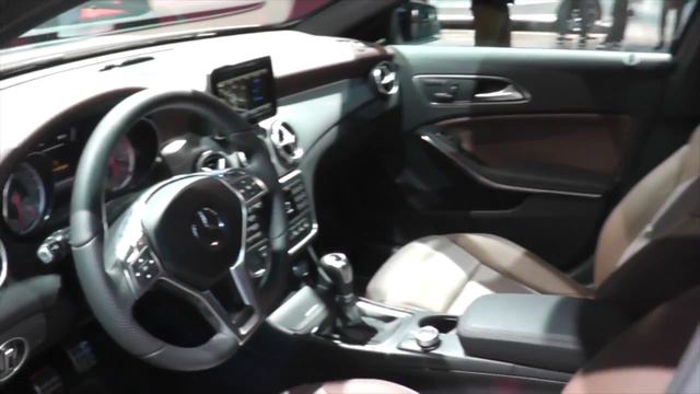 Mercedes-Benz GLA 2015 vs Ford Ecosport 2015 смотреть онлайн