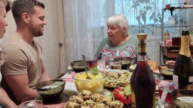 Бабушка поздравляет внука смотреть онлайн