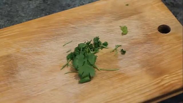 Мексиканское буррито с курицей и овощами смотреть онлайн