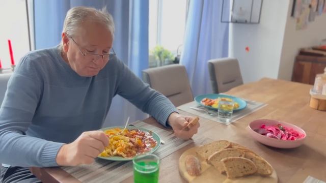 Гуляш, Пюре да тушеная капуста и немножко воспоминаний о детстве Исабель❤️К Элине на обед