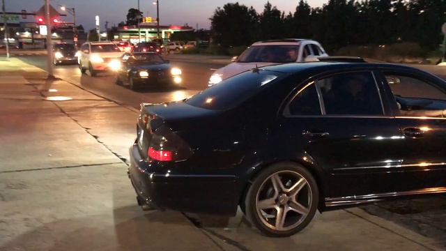 Mercedes E55 AMG INSANE Drift After Almost Getting Crashed Into! смотреть онлайн