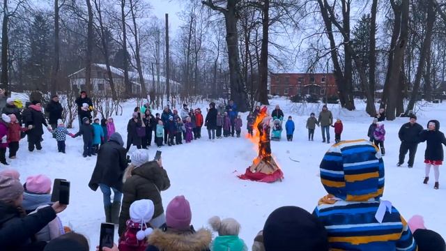 【МАСЛЕНИЦА】ВПЕРВЫЕ В ЖИЗНИ ОТПРАЗДНОВАЛ МАСЛЕНИЦУ! смотреть онлайн