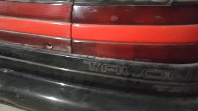 Навожу порядок в гараже. Задний бампер и оптика от Mitsubishi Eclipse, Plymouth Laser, Eagle Talon. смотреть онлайн