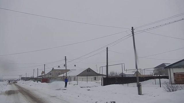 Уральск | улица Самал - от Т-образного перекрёстка с Преображенской смотреть онлайн