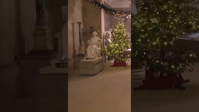 Новогодние традиции Великобритании ?? А какие традиции у вас?#shorts #shortsvideo