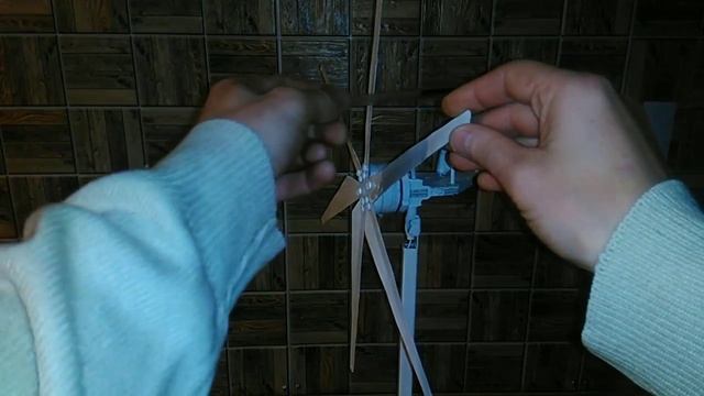 О ветрогенераторах, принцип работы винтов, мощность, количество лопастей, быстроходность смотреть онлайн