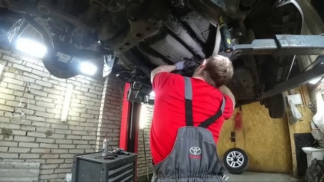 LC Прадо 150. 11г.в. 159000км. Отчет о ремонте от 31.05.19г. (интервальная+обычная съёмка). смотреть онлайн