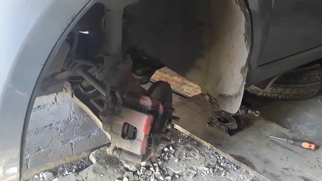 поиск причины гула под капотом. замена выжимного подшипника смотреть онлайн