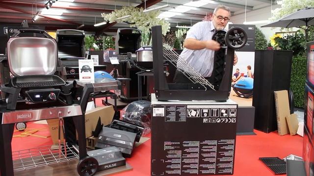 How to build the Weber® Pulse 1000 and 2000 Electric BBQ смотреть онлайн