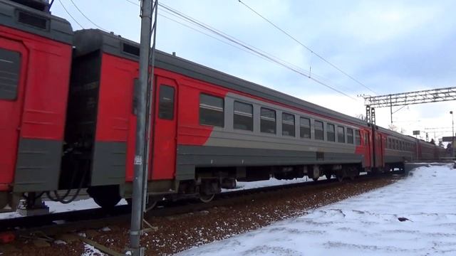Электропоезд ЭД2Т-0039 сообщением "Москва Ярославский вокзал - Сергиев Посад" смотреть онлайн