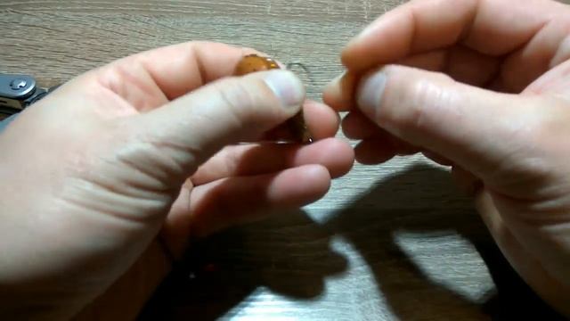 Как надёжно закрепить силиконовый твистер на крючке смотреть онлайн